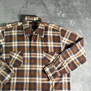 VTG Kingsport Flannel Shirt Mens L Plaid Cotton Midweight Workwear